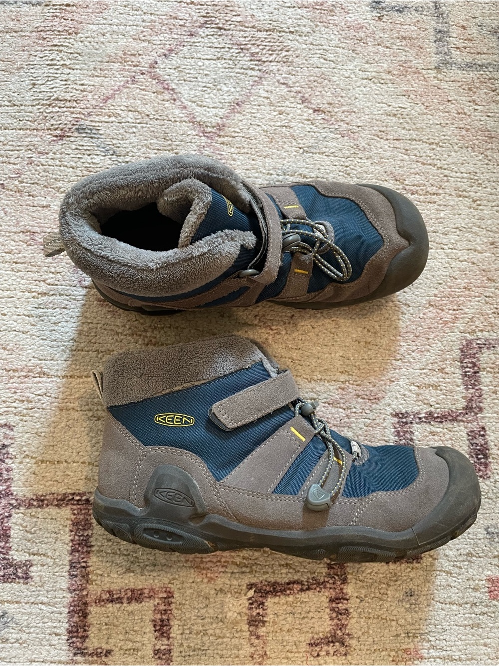 KEEN Unisex Navy and Gray Boots - Waterproof Comfort 38/ US Women’s 7.5